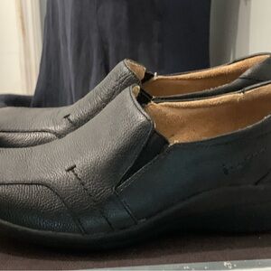 Women’s Black Leather Slip-On Shoes